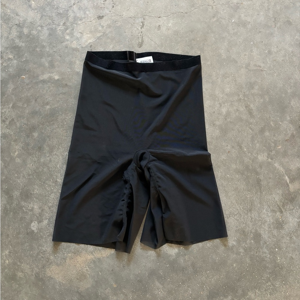 Wolford mesh shape wear